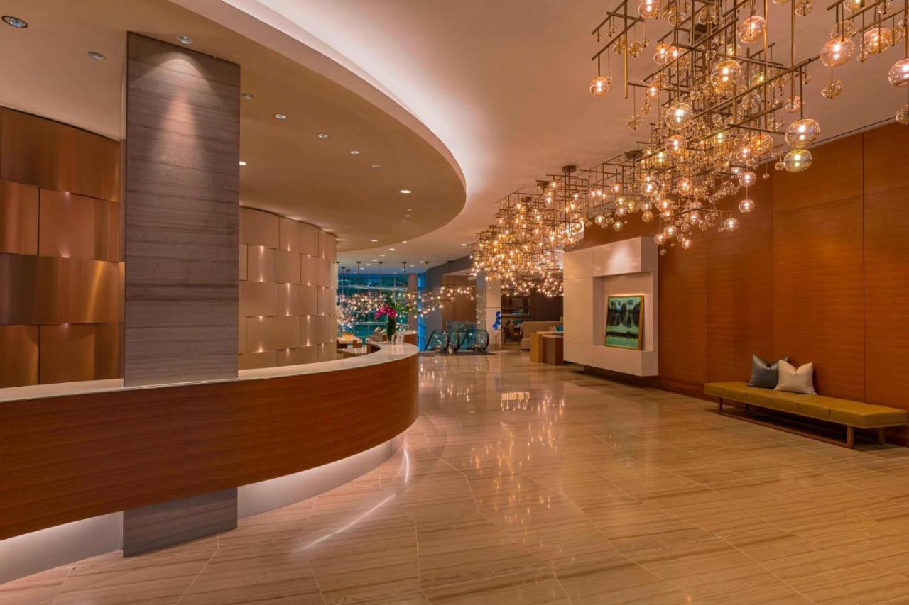 Hotel The Westin At The Woodlands Esterno foto