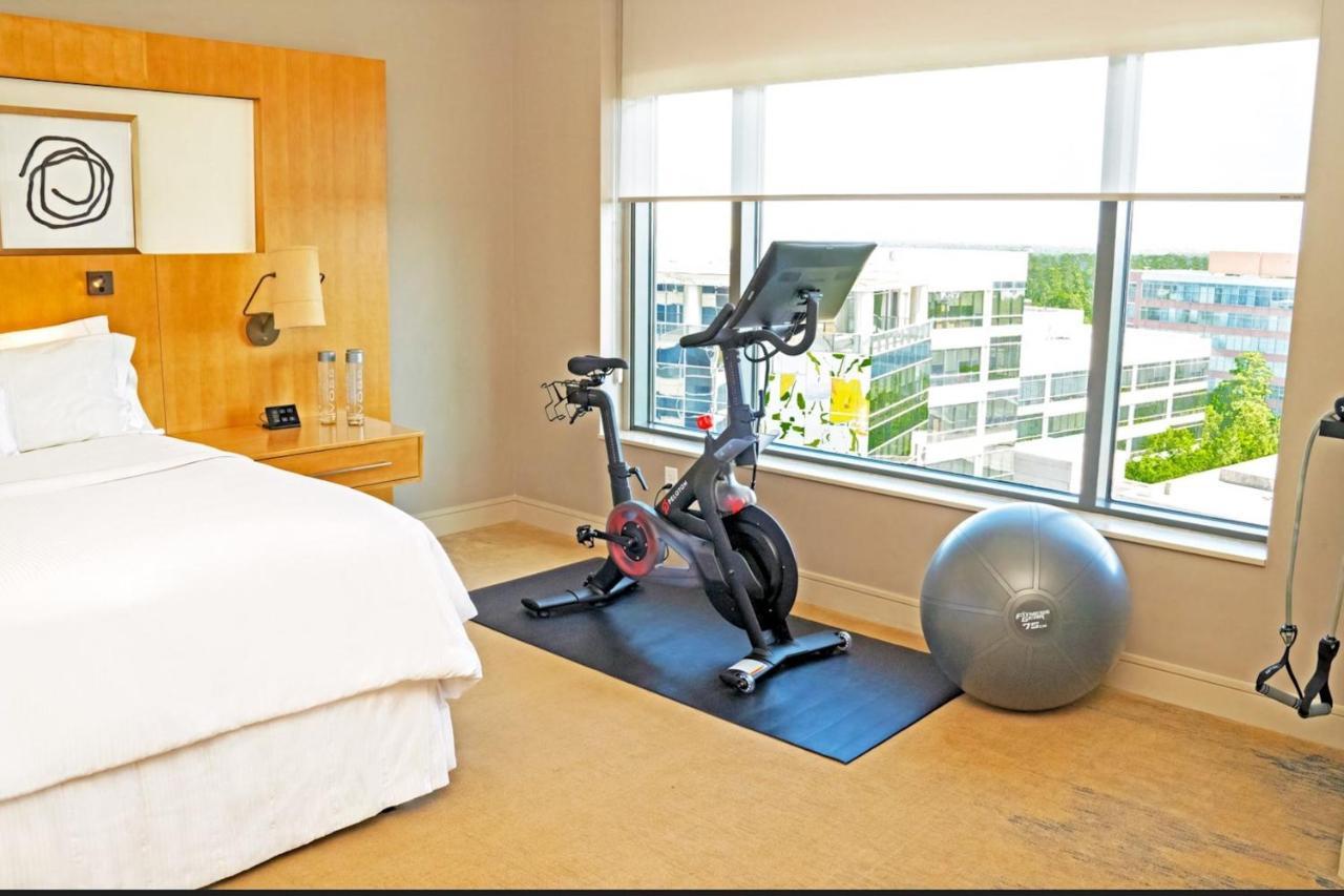 Hotel The Westin At The Woodlands Esterno foto
